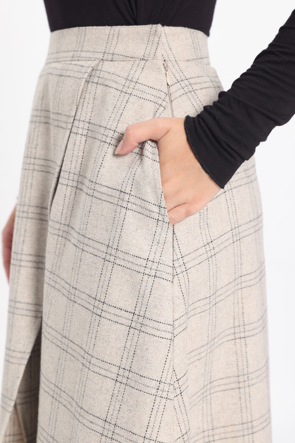 Tweed Front Slit Skirt - Off White Check