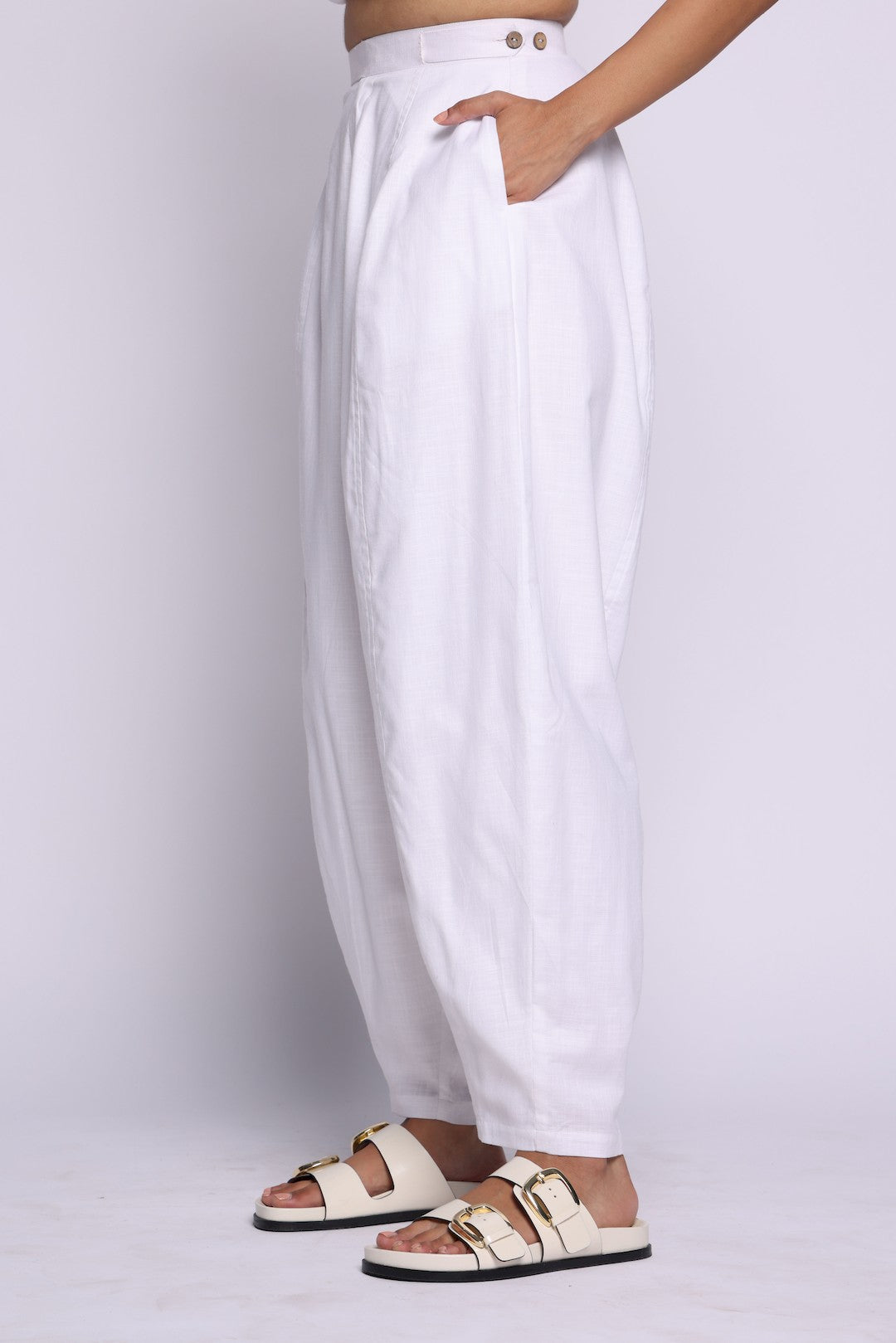 #Color_White