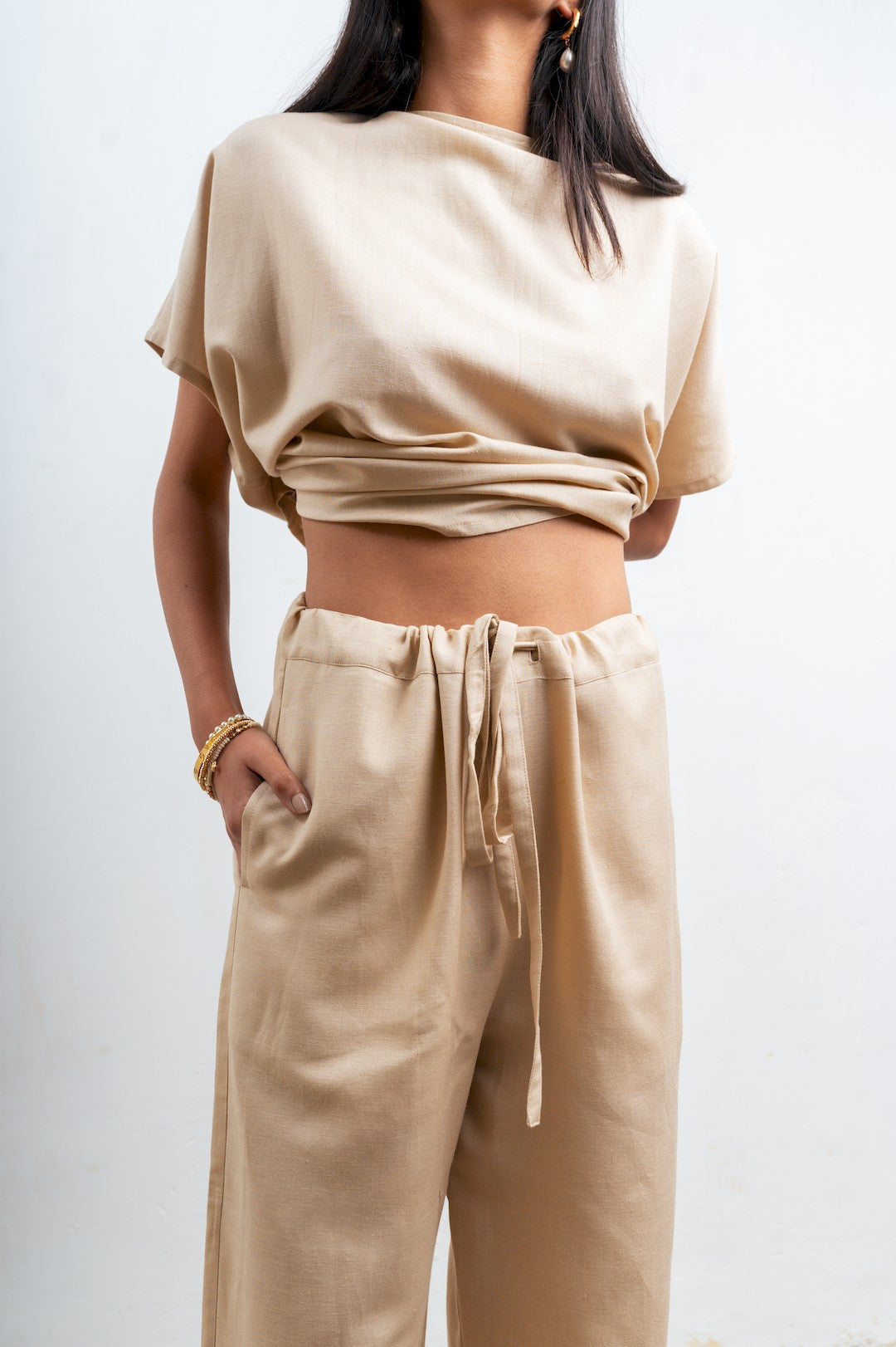 #Color_Beige