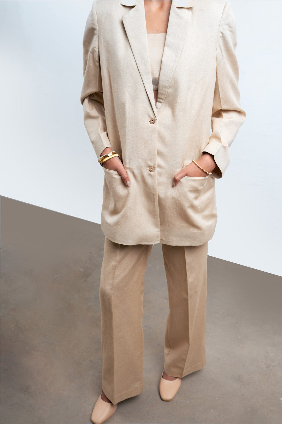 #Color_Beige