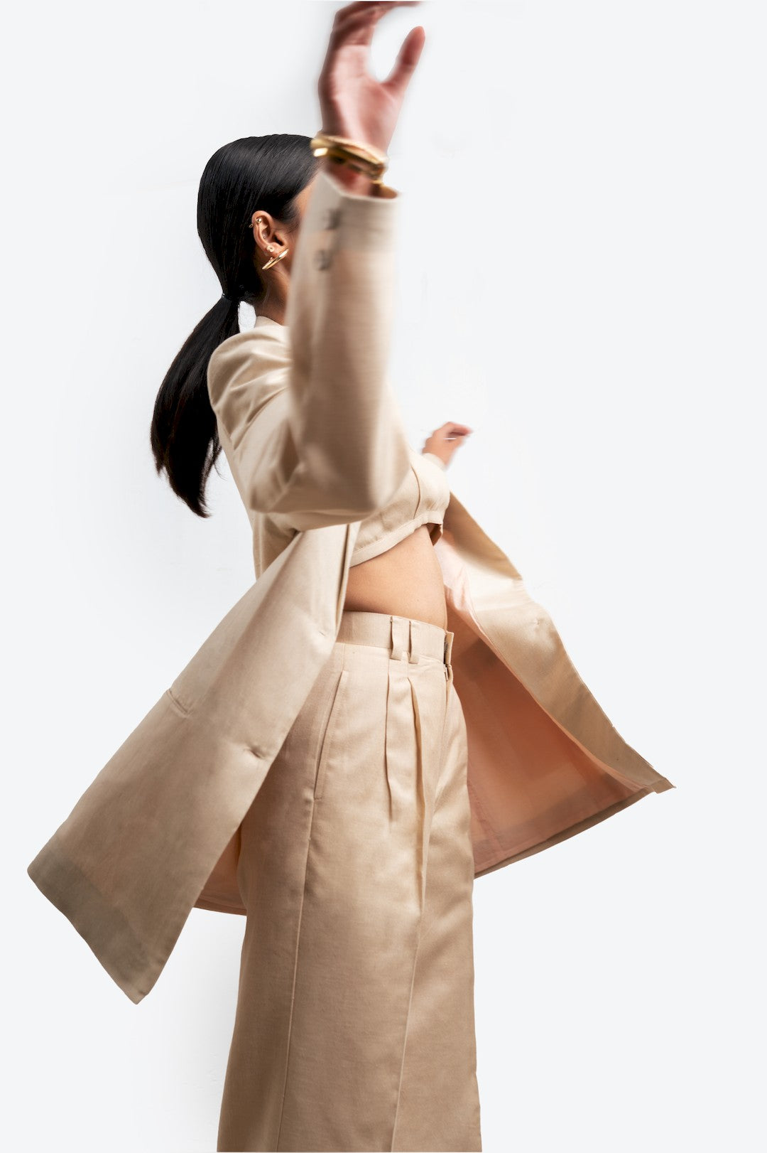 #Color_Beige