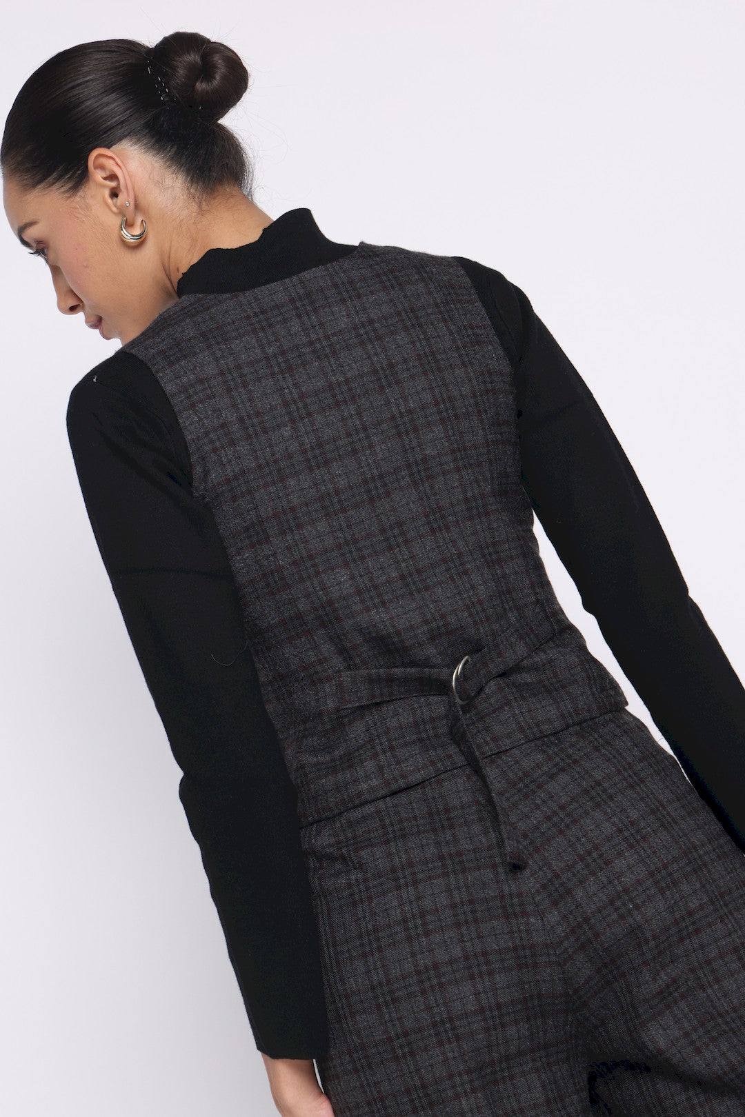 #Color_ Black Checkered