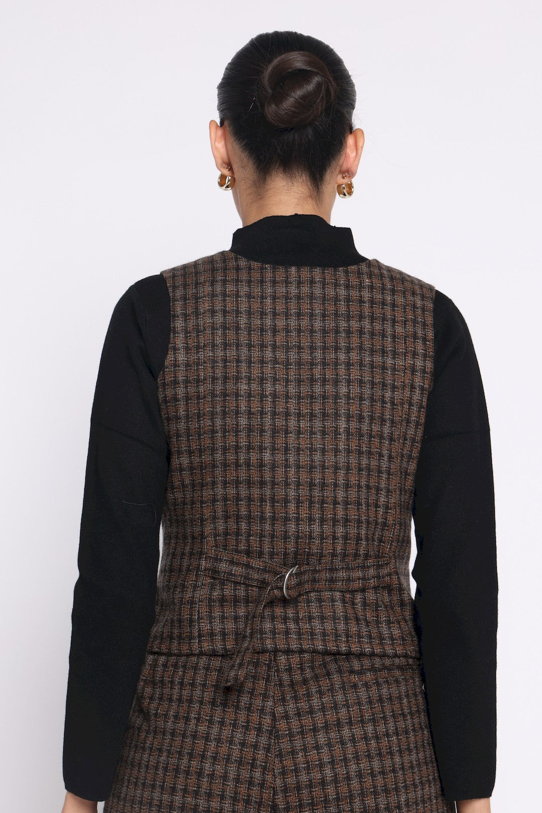 #Color_Brown Check