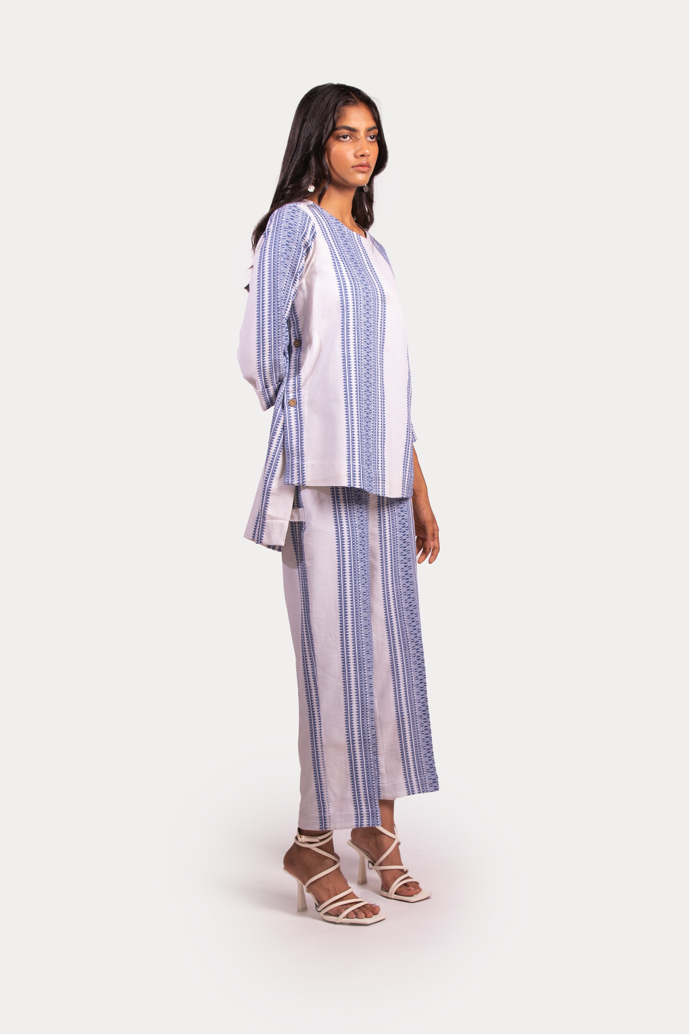 Naden Pants | White Blue Pattern