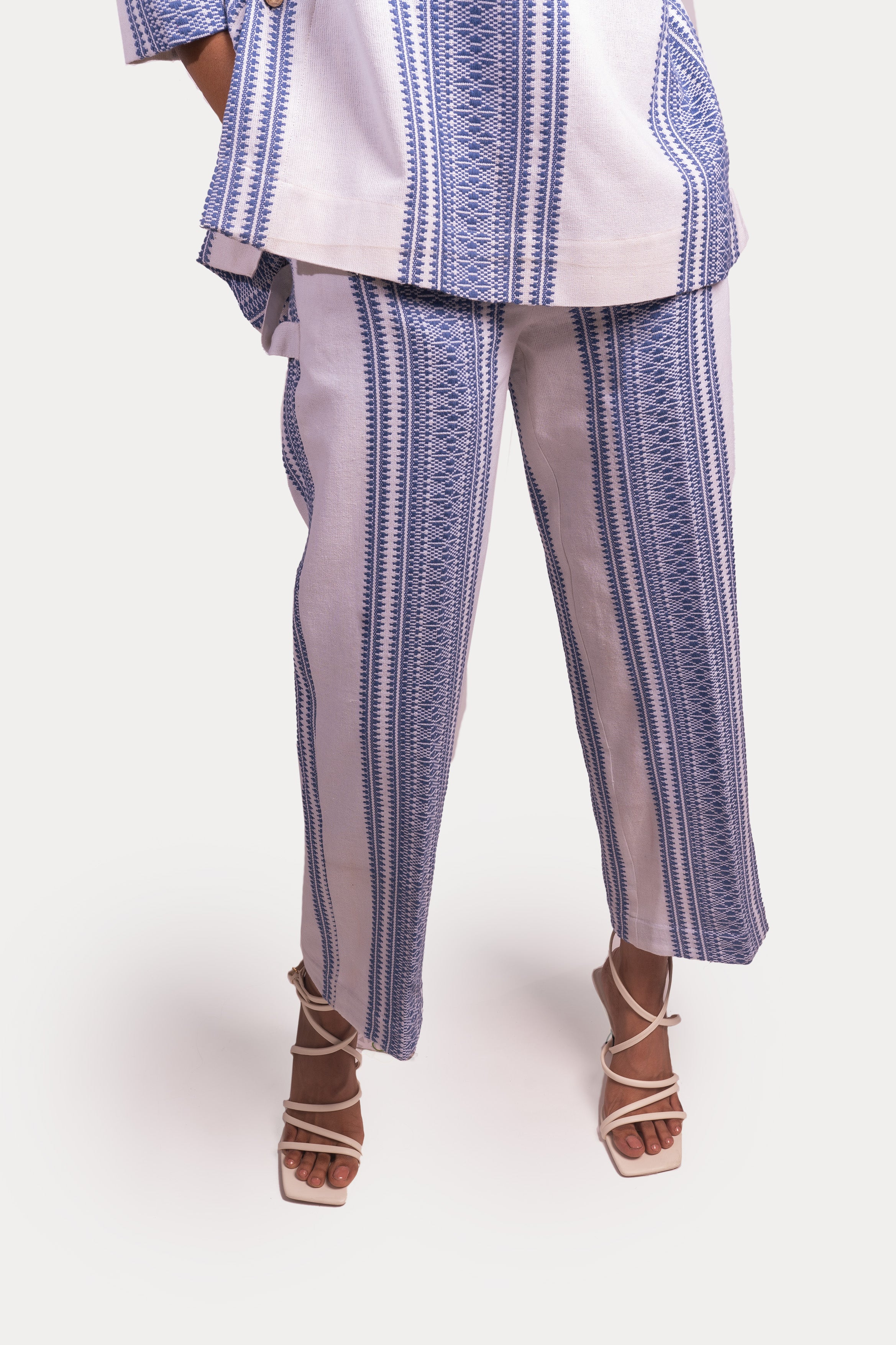Naden Pants | White Blue Pattern