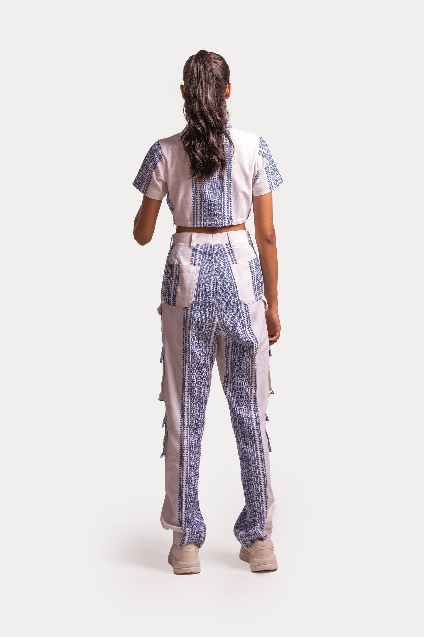 Tawny Set | White & Blue Pattern