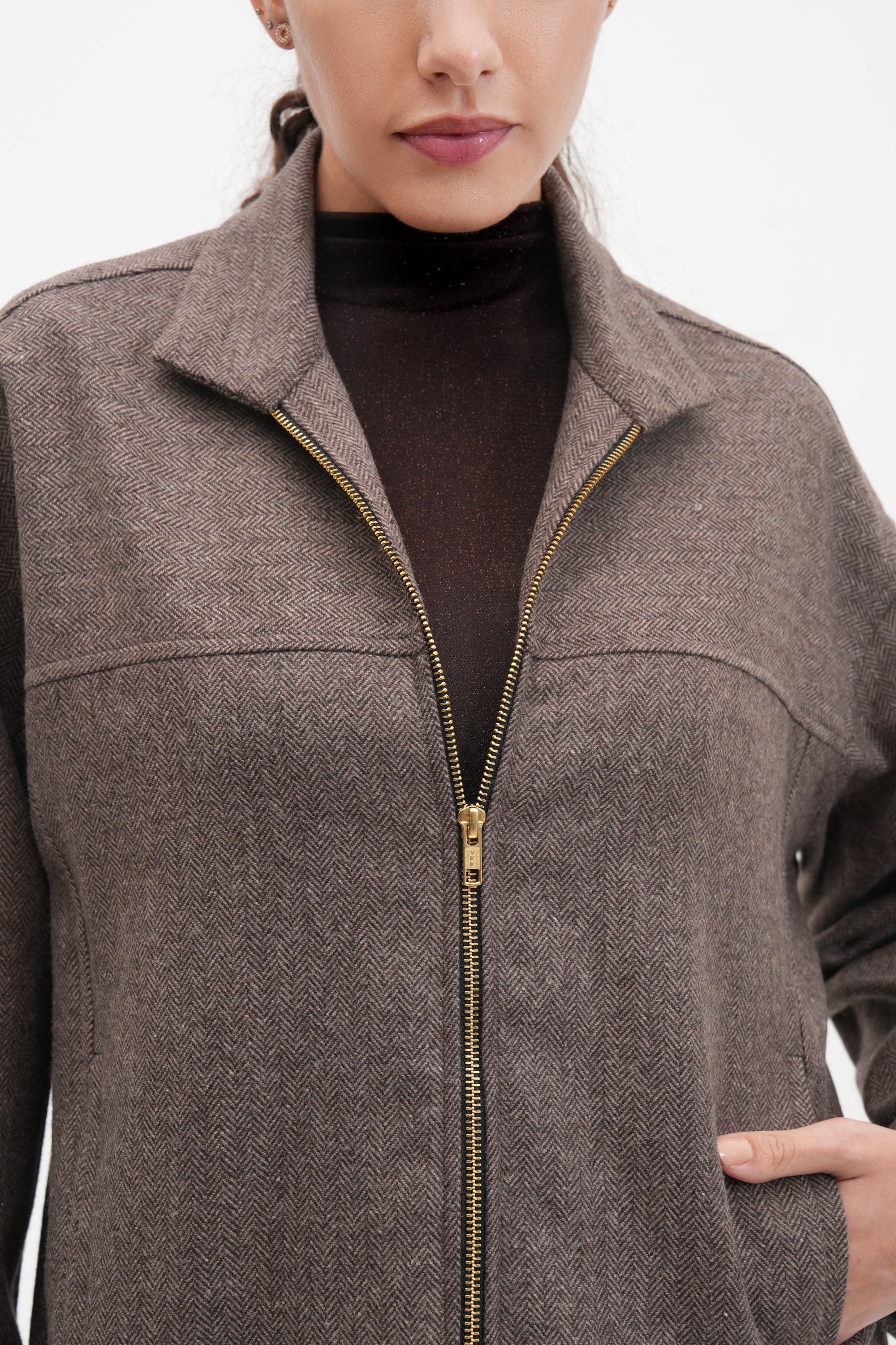 #color_Champagne Beige