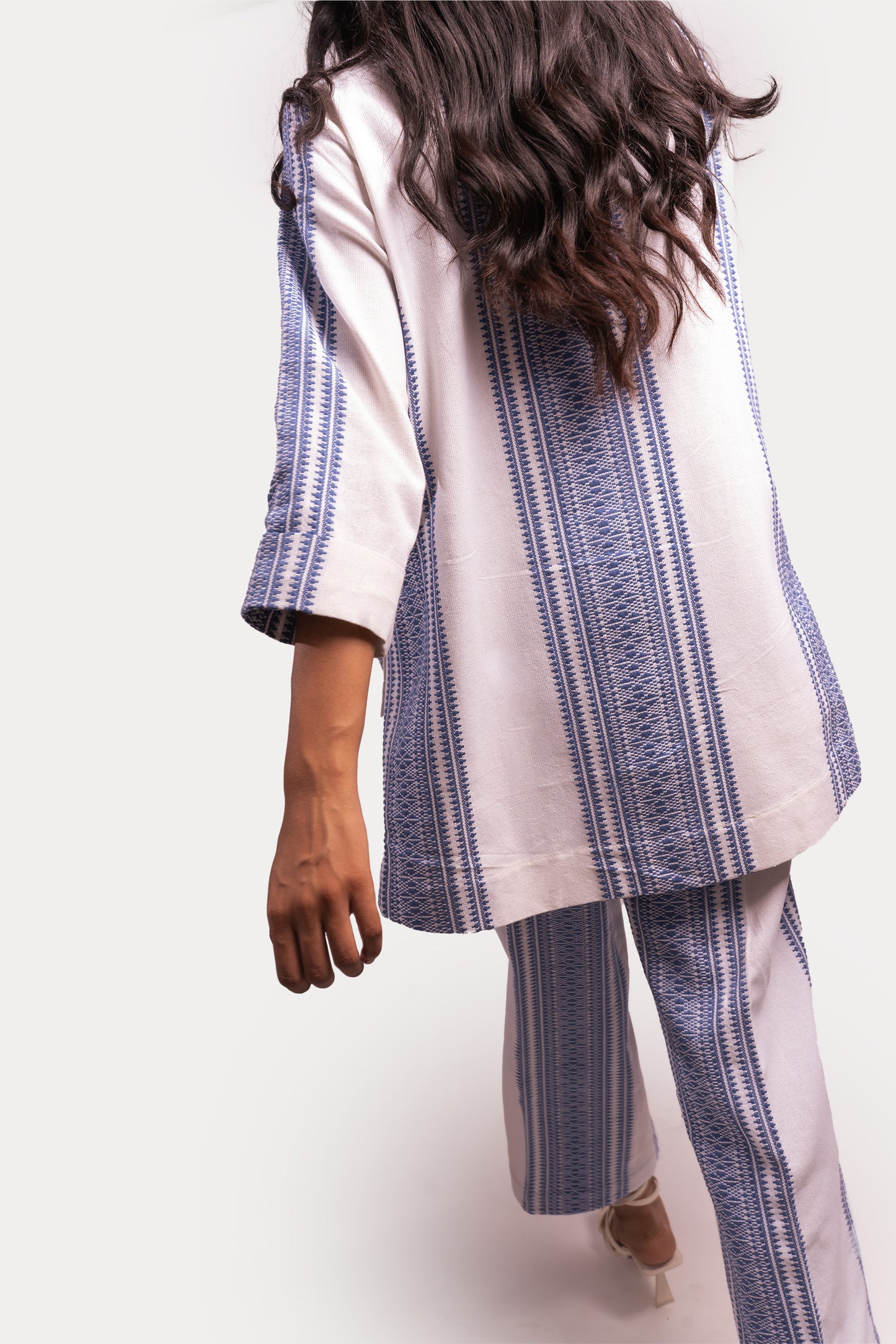 Raven Top Set | White & Blue Pattern