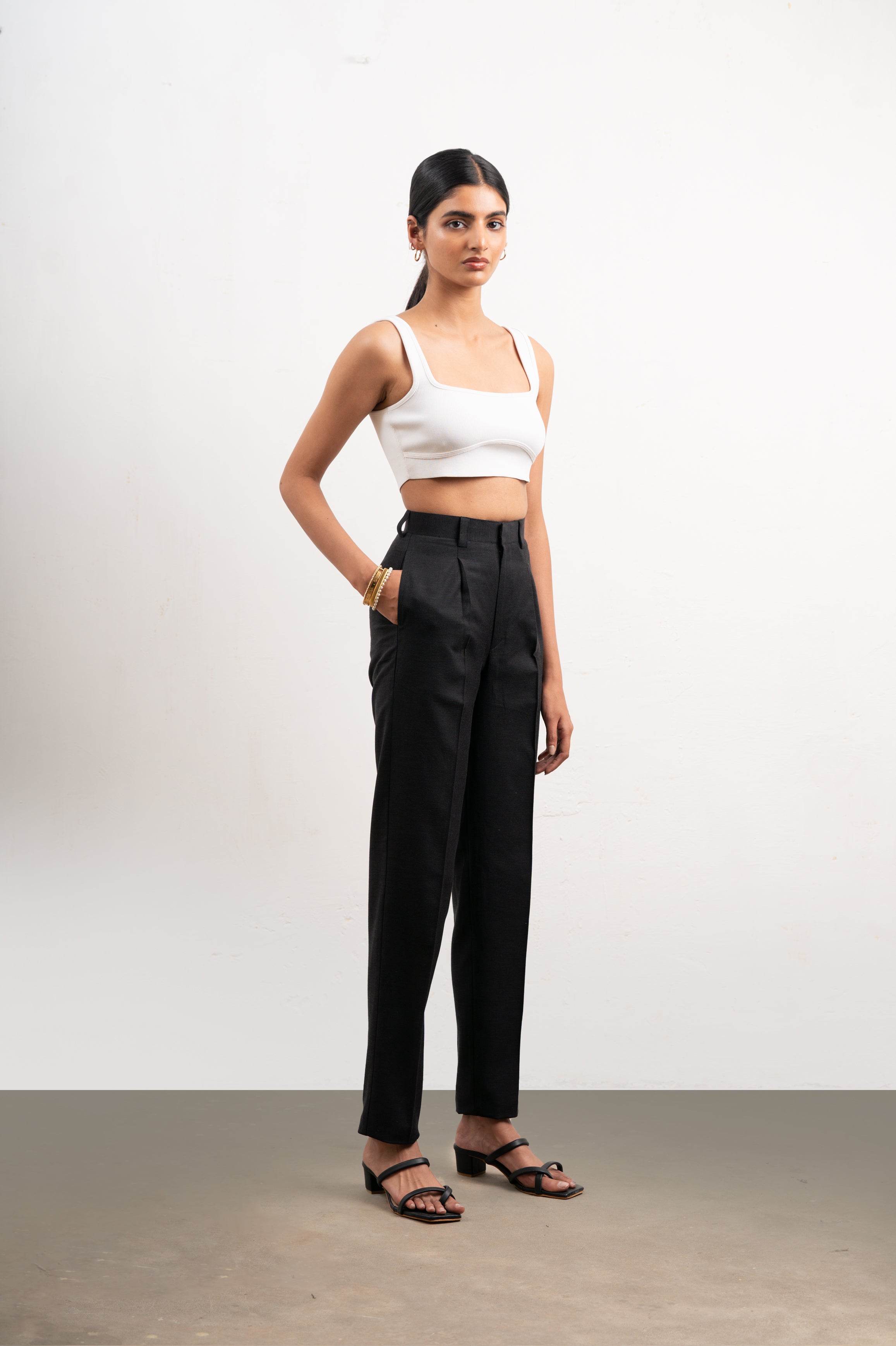 Hors High-Waisted Linen Pants | Black