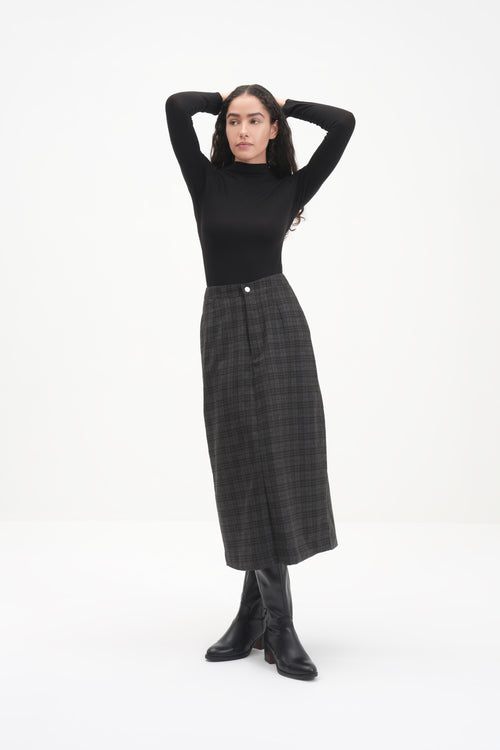 #Color_Black Check