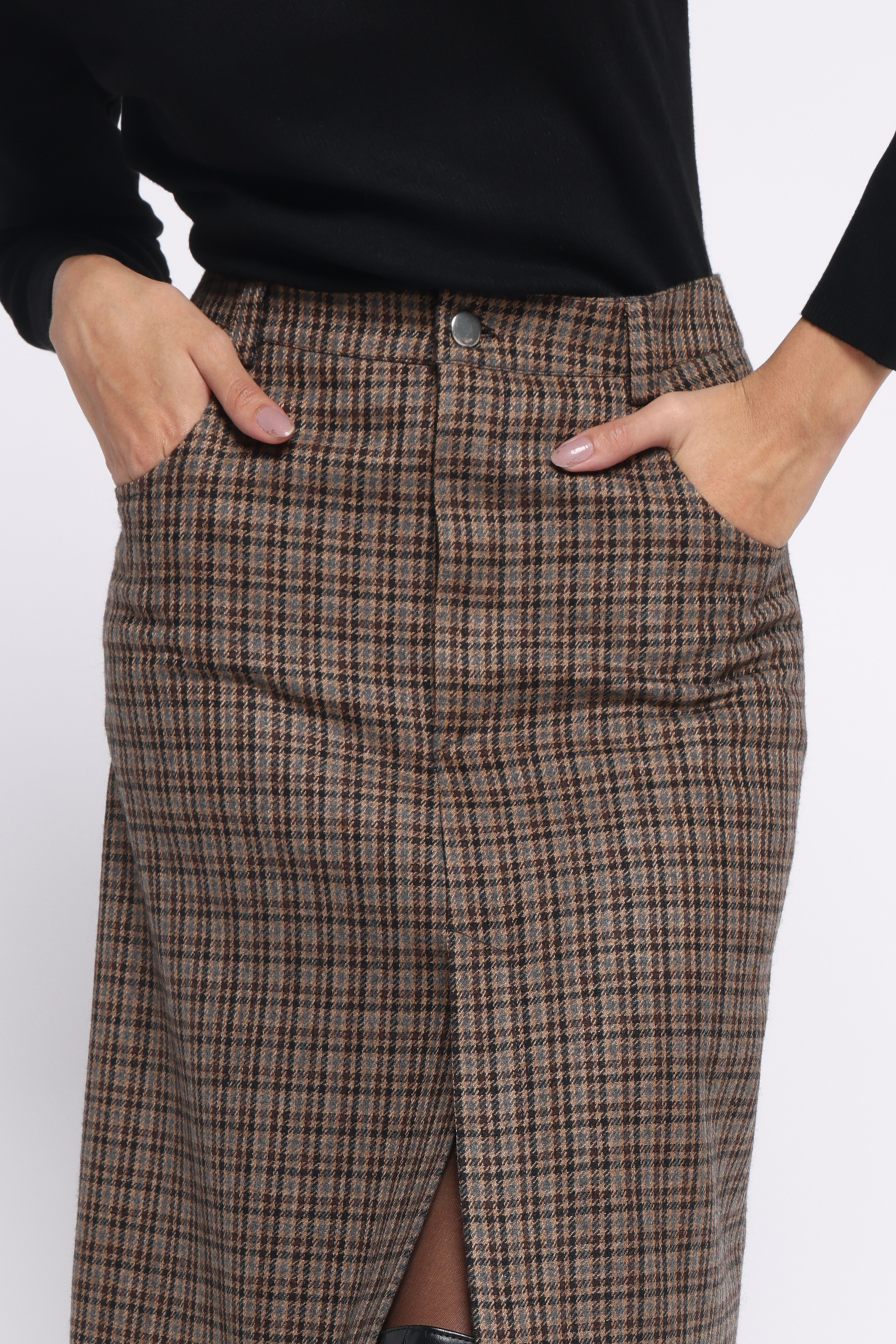 Erma Woolen Skirt | Houndstooth