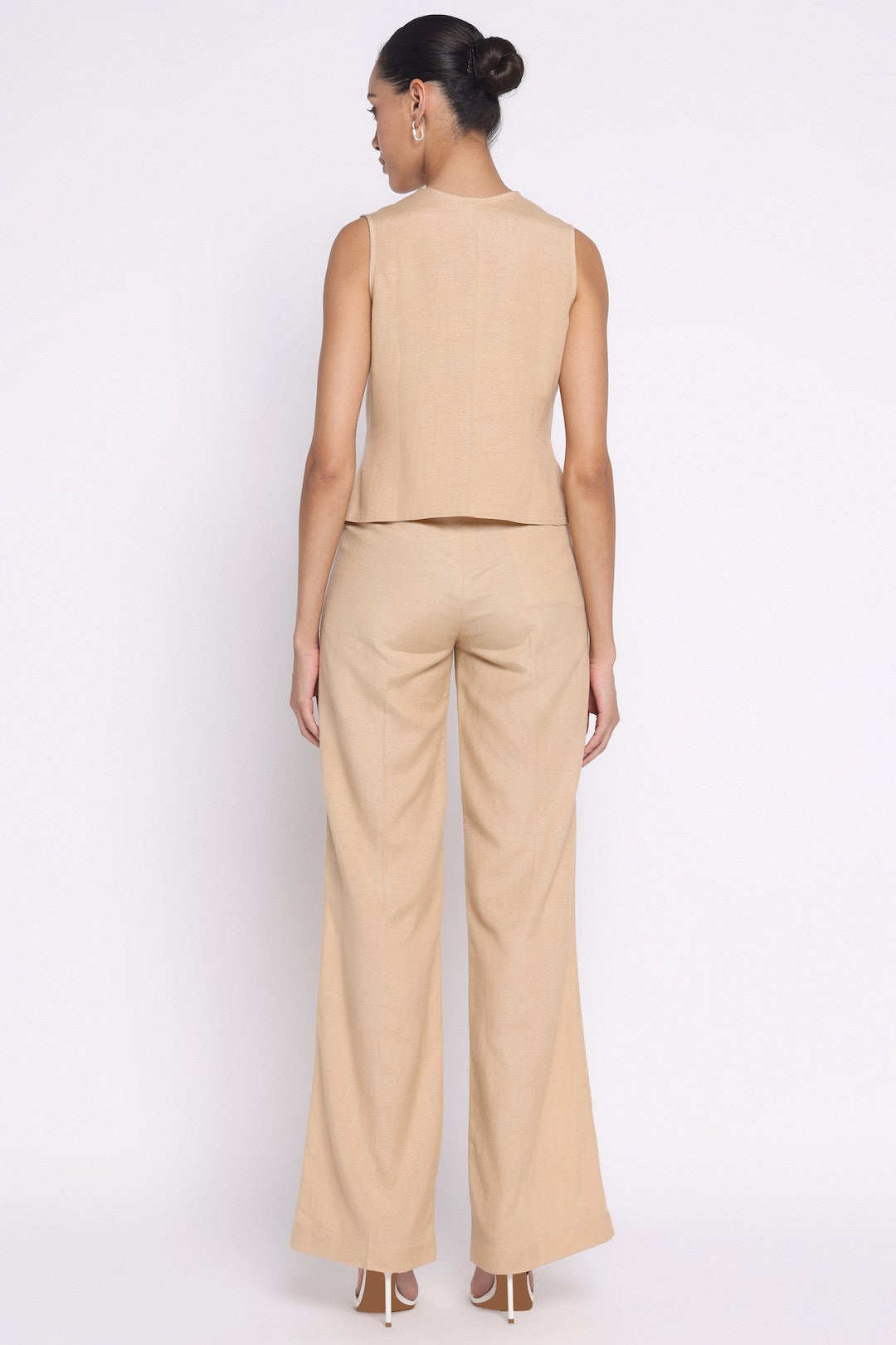 #Color_Beige