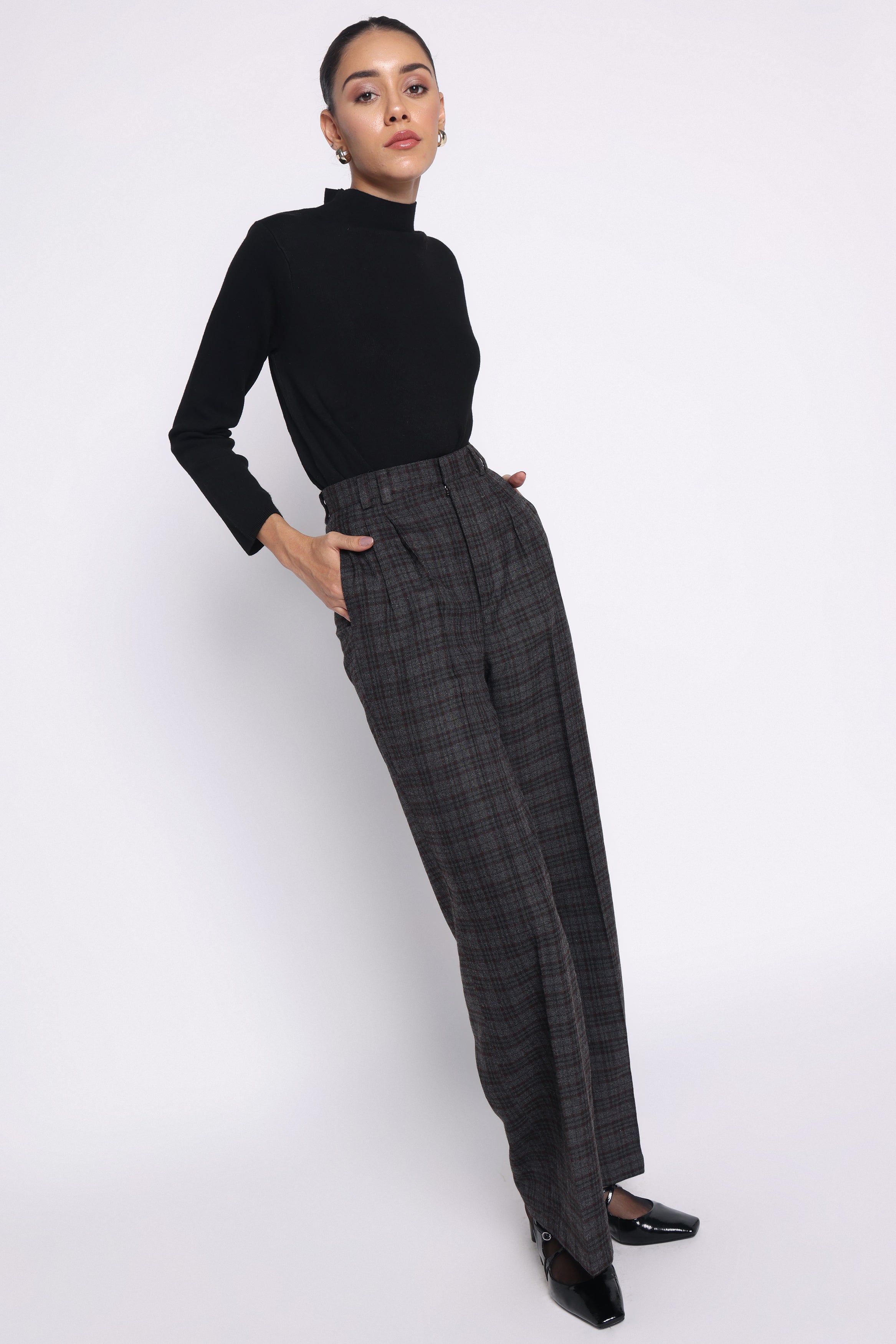 Girth High-Waisted Woolen Pants | Black Check