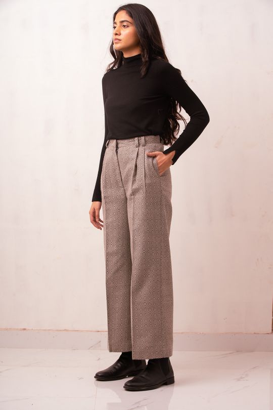 Girth High-Waisted Woolen Trouser | Black & White Pattern